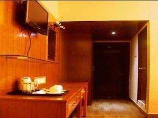 Ganga International Hotel Ченай Екстериор снимка