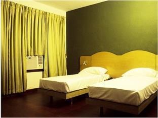 Ganga International Hotel Ченай Екстериор снимка